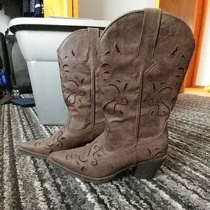 Roped cowgirl boots